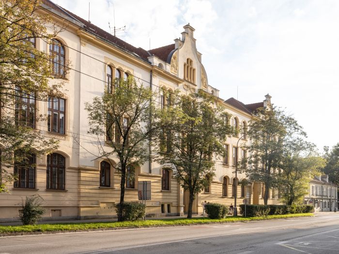 budova Střední zdravotnická škola České Budějovice