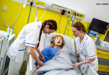 Učebna 21. století. Když se výuka zdravotníků blíží realitě.